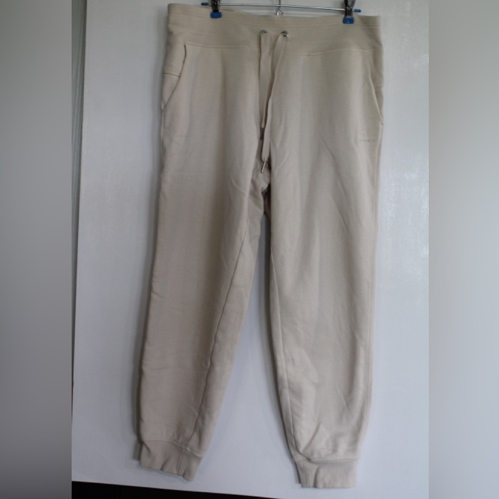 SOLD‼️ Calvin Kline Performance Sweats Color: Tan Size: L